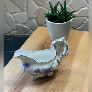 HAMMERSLEY | Fine Bone China Creamer | Victoria Violets